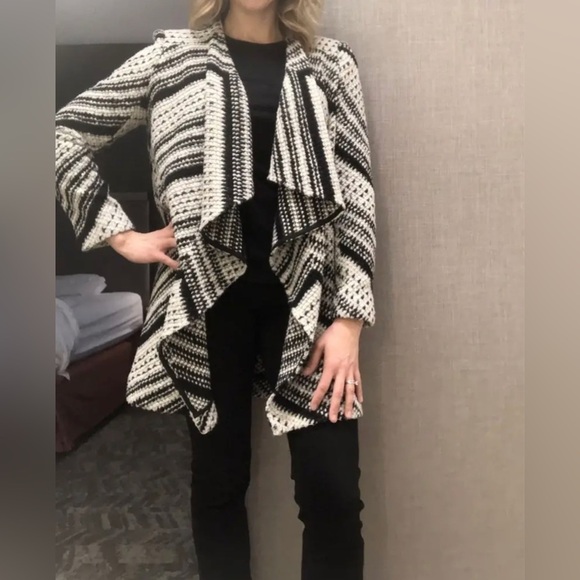 ba&sh
Icare Cardigan size 2 or med to large. EUC - Picture 1 of 12